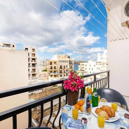 Seashells Apartments With Terrace, Just Off The Seafront In Bugibba - By Getawaysmalta Сейнт Полс Бей Екстериор снимка